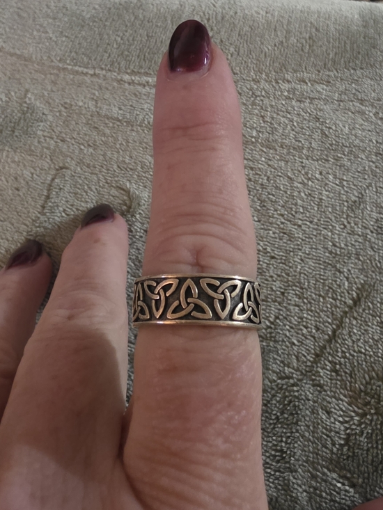 Celtic Jewelry - 🌞3/$25- Vintage Stainless Celtic Knot Wide Band Ring in Antique🌞